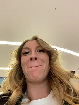 Snapshot of Sweet___Emily chatting on January 12, 12:43 pm Sweet Emily online show from January 12, 12:43 pm