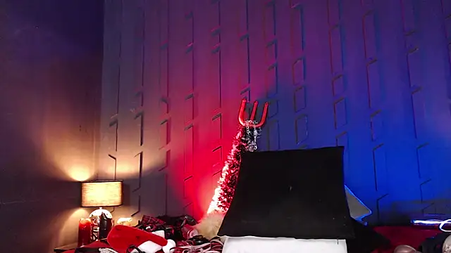 MorganaCrowley online show from December 19, 12:45 am