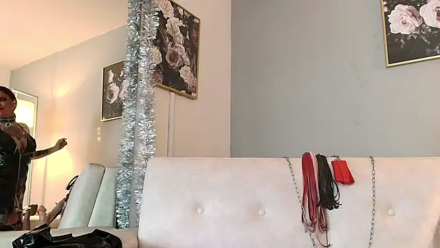 MorganaCrowley online show from December 29, 2:10 pm
