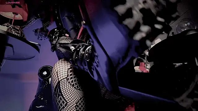 Snapshot of MorganaCrowley chatting on February 28, 12:17 pm MorganaCrowley online show from February 28, 12:17 pm