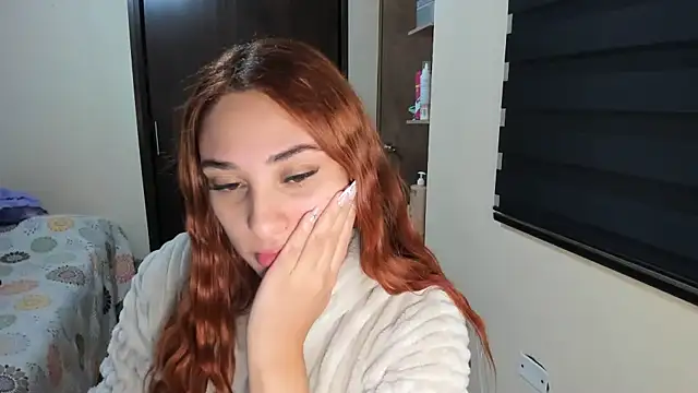 Amy Walker online show from October 12, 6:40 pm