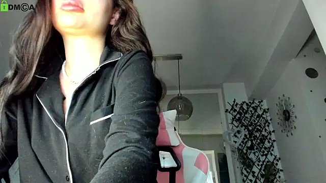 IreneVON online show from April 30, 4:52 am