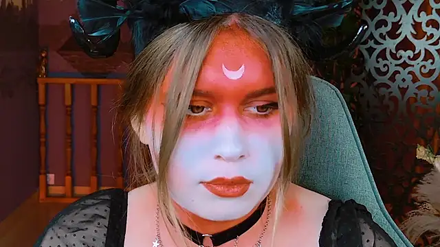 FioraMarmoris online show from January 2, 11:20 am