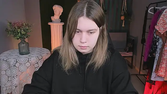 FioraMarmoris online show from January 12, 5:13 am