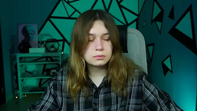 FioraMarmoris online show from February 1, 5:07 am