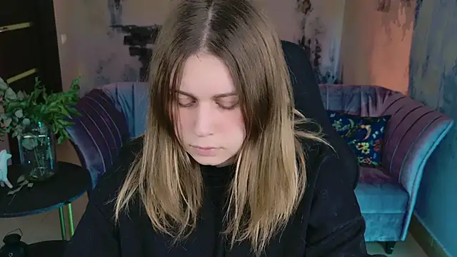 FioraMarmoris online show from February 6, 1:10 pm