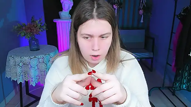 FioraMarmoris online show from February 8, 8:31 am