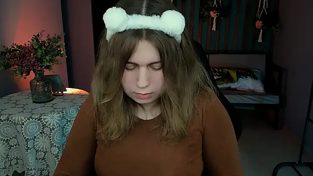 FioraMarmoris online show from February 13, 4:07 pm