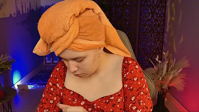 FioraMarmoris online show from September 21, 5:20 am