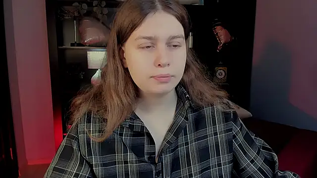 FioraMarmoris online show from February 15, 5:15 am