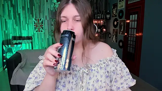 FioraMarmoris online show from April 3, 5:38 am