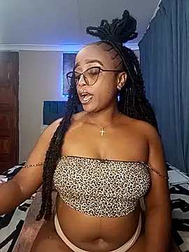 Queen-Chocolate online show from November 21, 10:08 pm