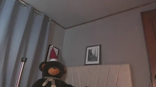 Snapshot of angeli_sexi chatting on January 6, 1:42 am angeli sexi online show from January 6, 1:42 am