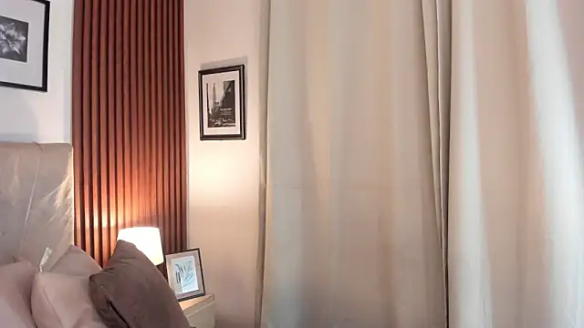 Snapshot of angeli_sexi chatting on March 13, 12:06 am angeli sexi online show from March 13, 12:06 am