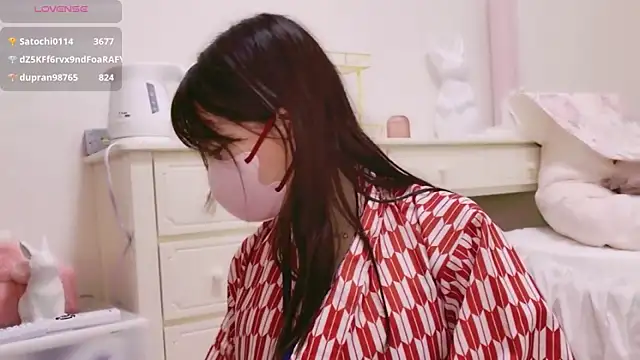 maii- online show from March 5, 1:51 pm