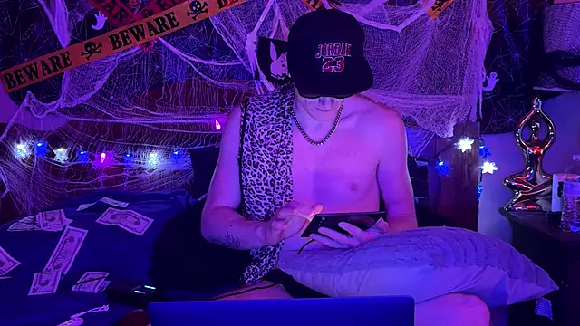 JuicyStrawbaby online show from October 30, 8:53 pm