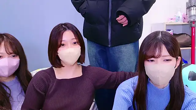 HaruruHappy online show from December 9, 4:05 pm