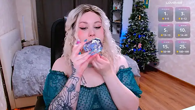 Snapshot of Blueberry-baby chatting on February 9, 4:00 pm Blueberry-baby online show from February 9, 4:00 pm