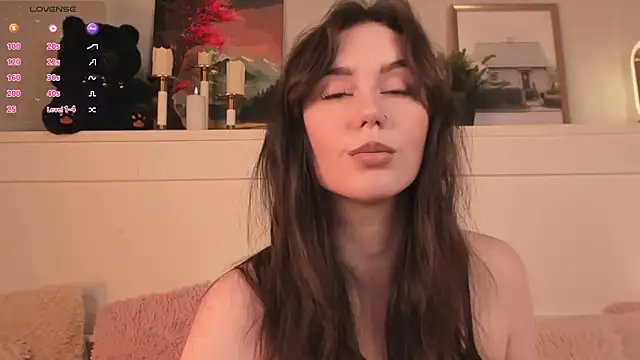 UnaMedison online show from May 16, 10:36 am