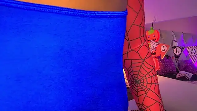 FiorelaLenin online show from October 31, 12:39 pm