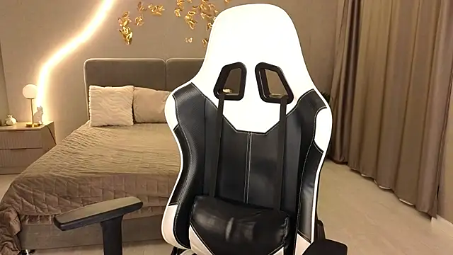 ammy cummy online show from December 15, 3:55 am