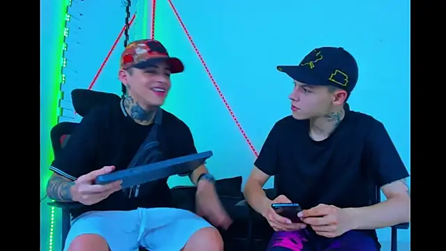 HOT boy2025 online show from September 25, 5:05 pm