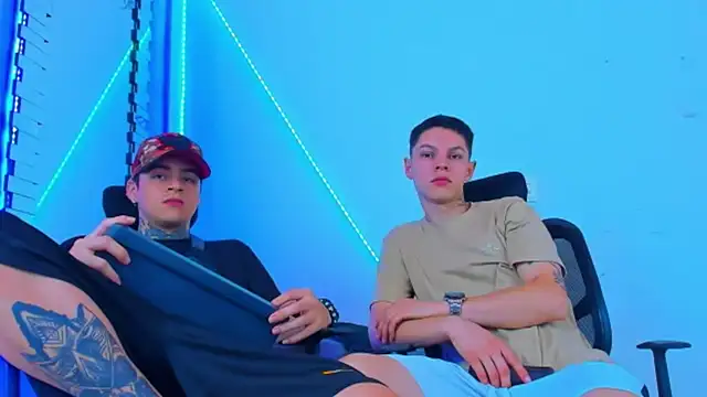 HOT boy2025 online show from October 15, 12:11 am