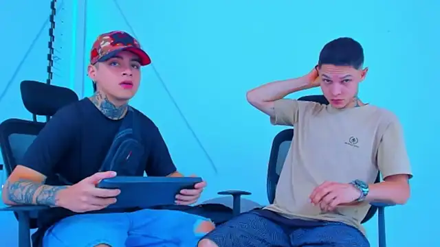 HOT boy2025 online show from November 5, 6:08 pm