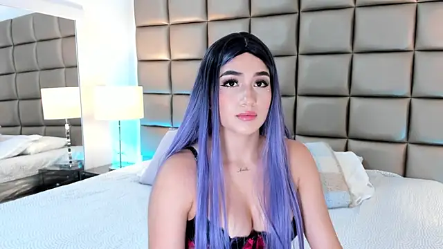 AnnyHizzle online show from March 14, 9:32 pm