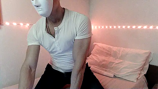 Alexx Fit023 online show from December 31, 9:06 pm