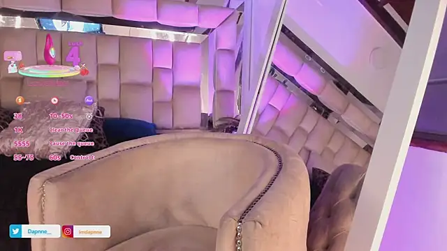 Snapshot of Dapnne_ chatting on September 20, 8:32 pm Dapnne online show from September 20, 8:32 pm