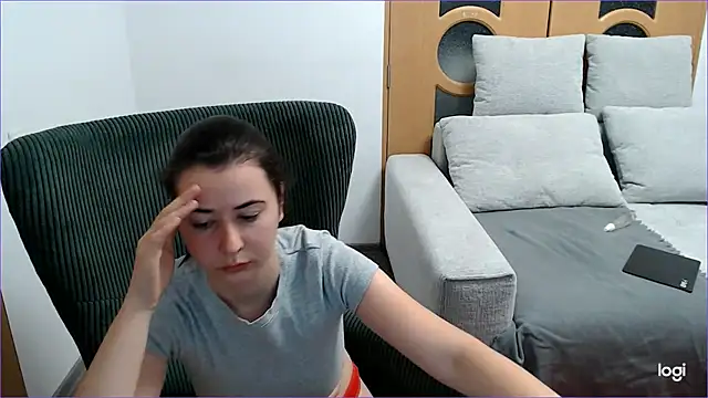 VioletaFlower7 online show from November 16, 9:04 am