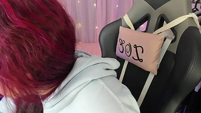 zoesullivan online show from February 20, 9:54 am