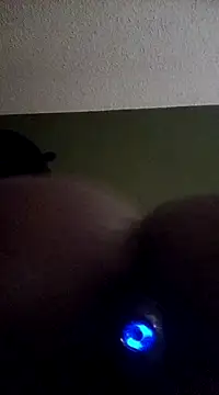 prettywet32 online show from January 6, 4:15 am
