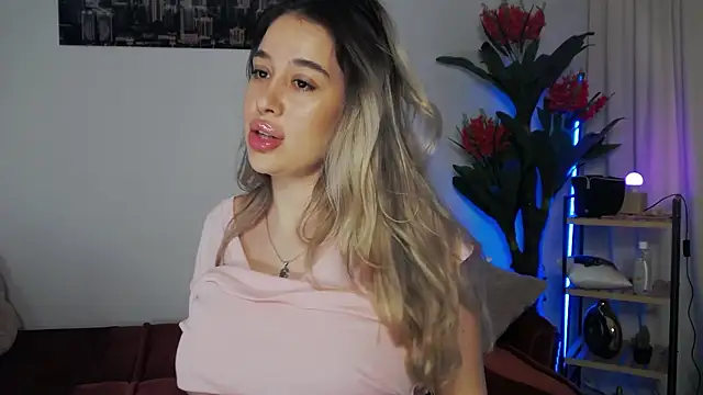 NaughtyAdda online show from March 5, 10:17 pm