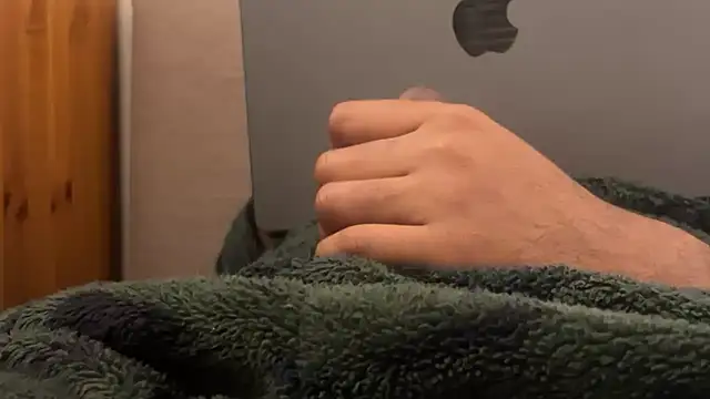 Snapshot of Zackbot25 chatting on February 14, 10:17 pm Zackbot25 online show from February 14, 10:17 pm