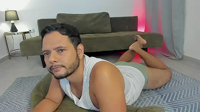 Snapshot of Nate_Ocean chatting on November 25, 2:44 am Nate Ocean online show from November 25, 2:44 am