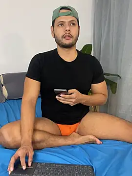 Snapshot of Nate_Ocean chatting on January 11, 1:21 am Nate Ocean online show from January 11, 1:21 am