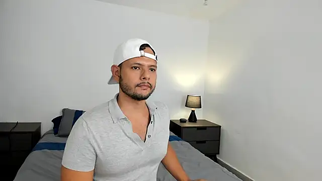 Snapshot of Nate_Ocean chatting on February 1, 3:16 am Nate Ocean online show from February 1, 3:16 am