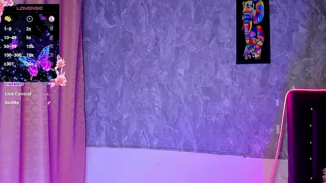 Mara friendboy699 online show from December 7, 8:05 pm