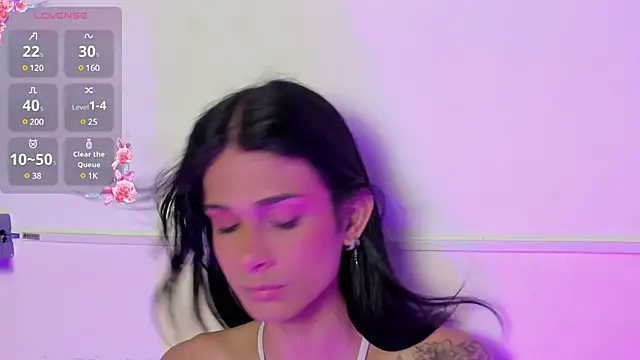 Mara friendboy699 online show from December 16, 8:05 pm