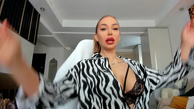 Alessa Burns online show from February 19, 7:17 am