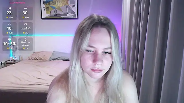 Snapshot of annabel8 chatting on December 2, 8:33 pm annabel8 online show from December 2, 8:33 pm