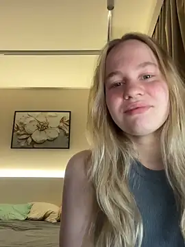 Snapshot of annabel8 chatting on April 5, 8:39 pm annabel8 online show from April 5, 8:39 pm