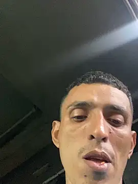 Snapshot of broklinguga chatting on November 5, 10:37 am broklinguga online show from November 5, 10:37 am