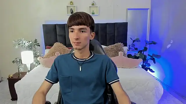 Snapshot of Jake_evans chatting on May 15, 2:02 pm Jake evans online show from May 15, 2:02 pm