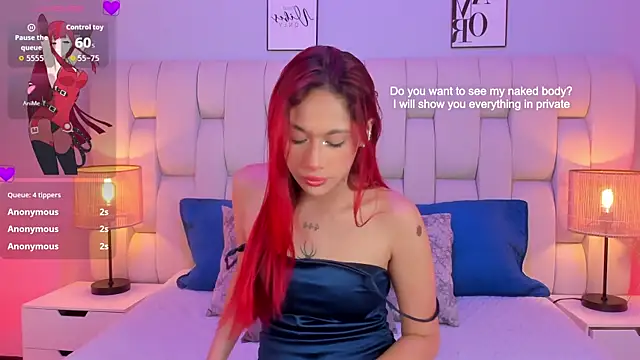 Snapshot of SkinnyFoxy chatting on April 15, 7:58 pm SkinnyFoxy online show from April 15, 7:58 pm