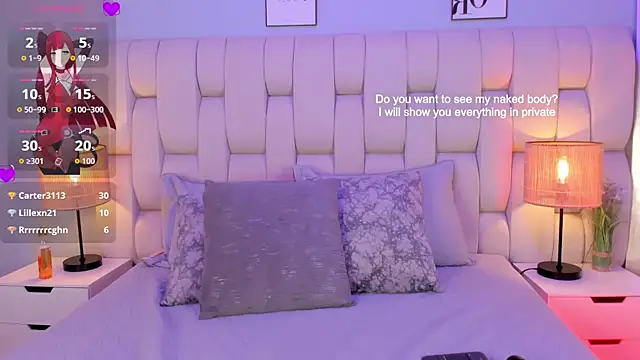 Snapshot of SkinnyFoxy chatting on April 30, 8:57 pm SkinnyFoxy online show from April 30, 8:57 pm