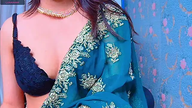 Aashika-Kaur online show from December 17, 6:13 am