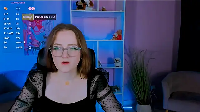 Snapshot of liana_kisses chatting on January 7, 10:30 pm liana kisses online show from January 7, 10:30 pm